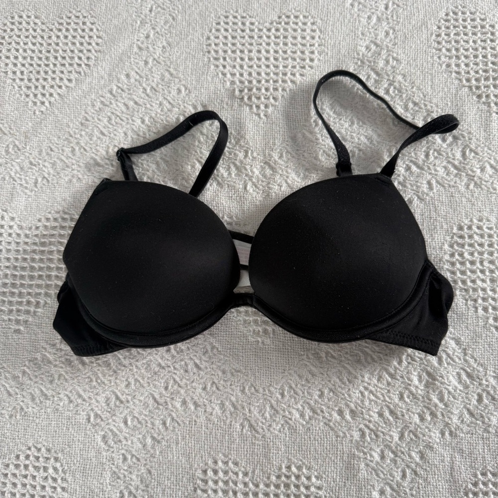 VS PINK Black Push-Up Bra (32B)